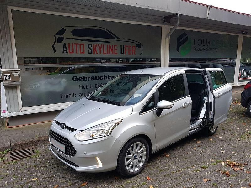 Gebraucht Ford B-MAX Titanium 105 PS (77 kW) 2017 Platin silber metallic Van / Kleinbus