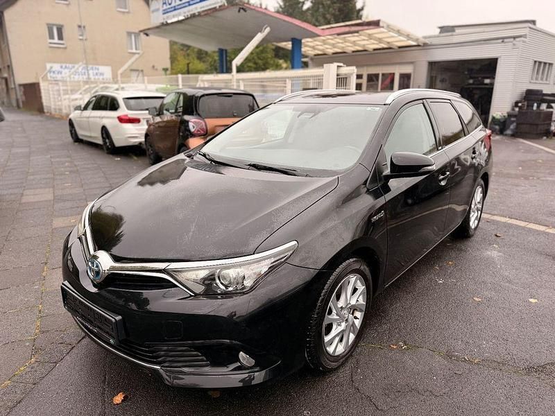 Schwarz Gebraucht 2016 Toyota Auris Touring Sports Edition-S Kombi | 11.900 € (Fairer Preis) - Bild 1/4
