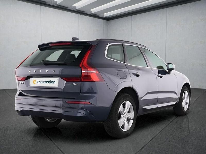 Gebraucht Volvo XC60 Core 197 PS (144 kW) 2023 Blau SUV