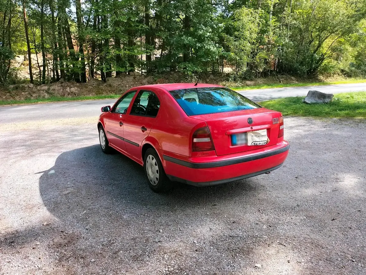 Gebraucht Skoda Octavia 101 PS (74 kW) 2000 Rot Limousine