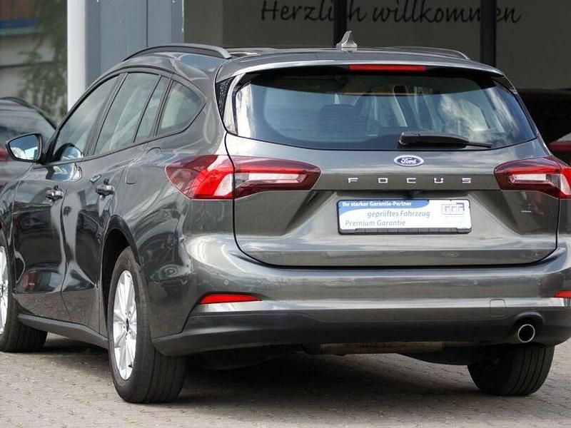 Gebraucht Ford Focus Cool & Connect 120 PS (88 kW) 2022 Grau Kombi