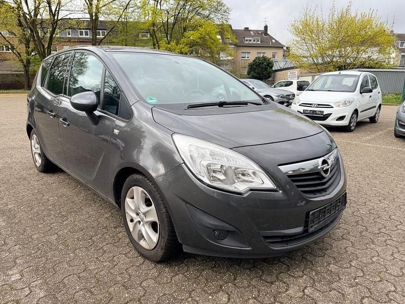 Gebraucht Opel Meriva Design Edition 120 PS (88 kW) 2011 Grau Van / Kleinbus