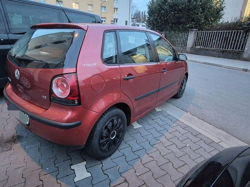 Gebraucht VW Polo 64 PS (47 kW) 2007 Rot Kleinwagen