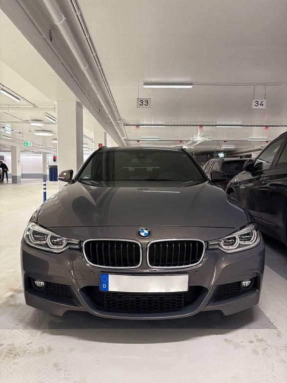 Grau Gebraucht 2015 BMW 320 M Sport Kombi | 16.299 € (Fairer Preis) - Bild 1/4