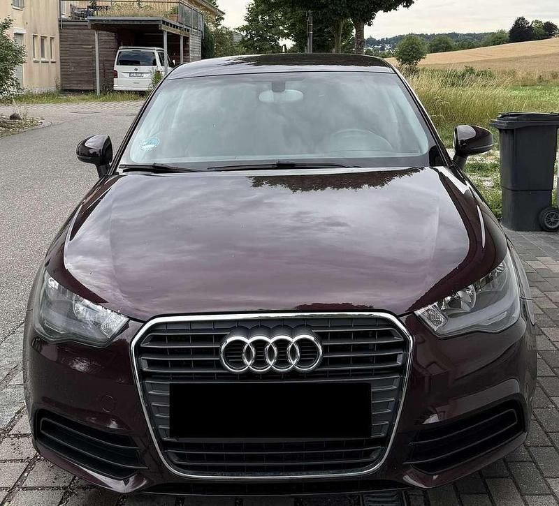 Gebraucht Audi A1 Ambition 122 PS (89 kW) 2011 Violett Kleinwagen