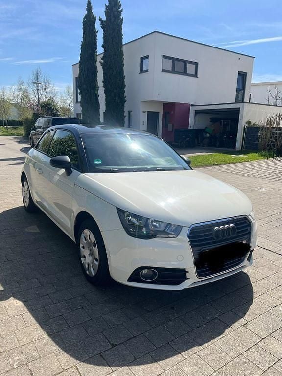 Gebraucht Audi A1 Ambition 86 PS (63 kW) 2015 Weiß Kleinwagen