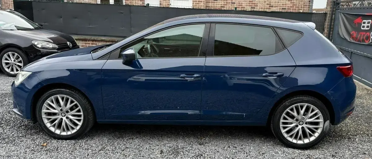 Używany Seat Leon 110 KM (80 kW) 2016 Niebieski Hatchback