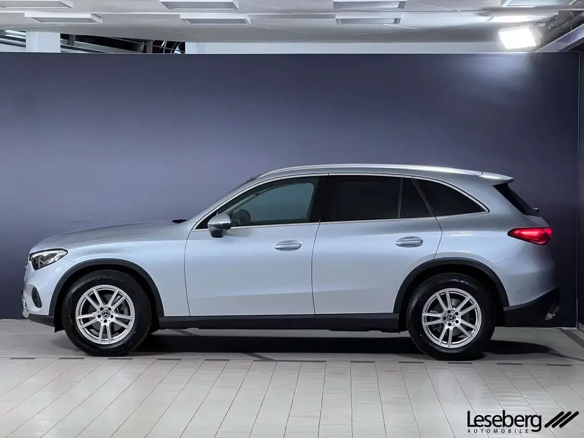 Gebraucht Mercedes GLC220 Avantgarde 197 PS (144 kW) 2025 Hightechsilber SUV