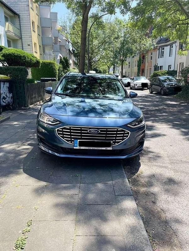 Blau Gebraucht 2023 Ford Focus Titanium X Limousine | 20.000 € (Superpreis) - Bild 1/4