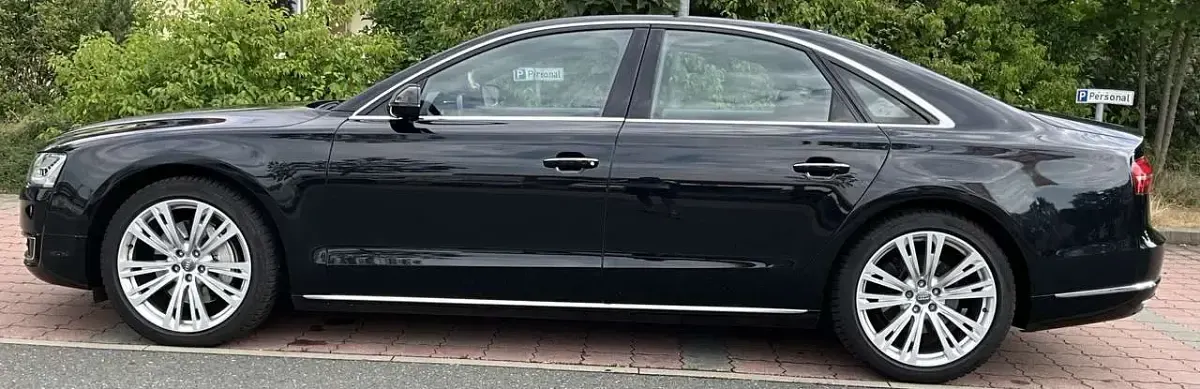 Second-hand Audi A8L 258 CP (189 kW) 2015 Negru Berlinǎ