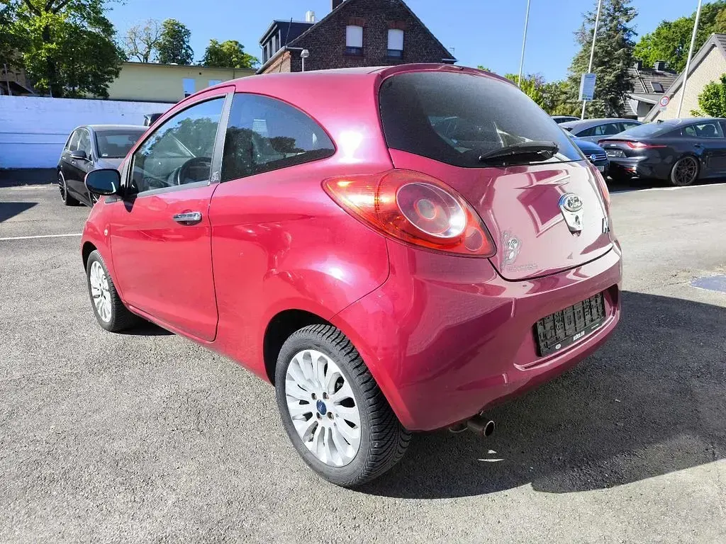 Gebraucht Ford Ka Titanium 69 PS (50 kW) 2010 Violett Kleinwagen