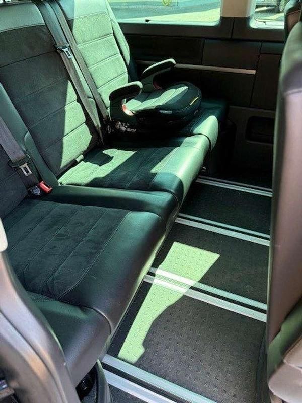 Blau Gebraucht 2018 VW T6 Van | 26.000 € (Guter Preis) - Bild 1/4