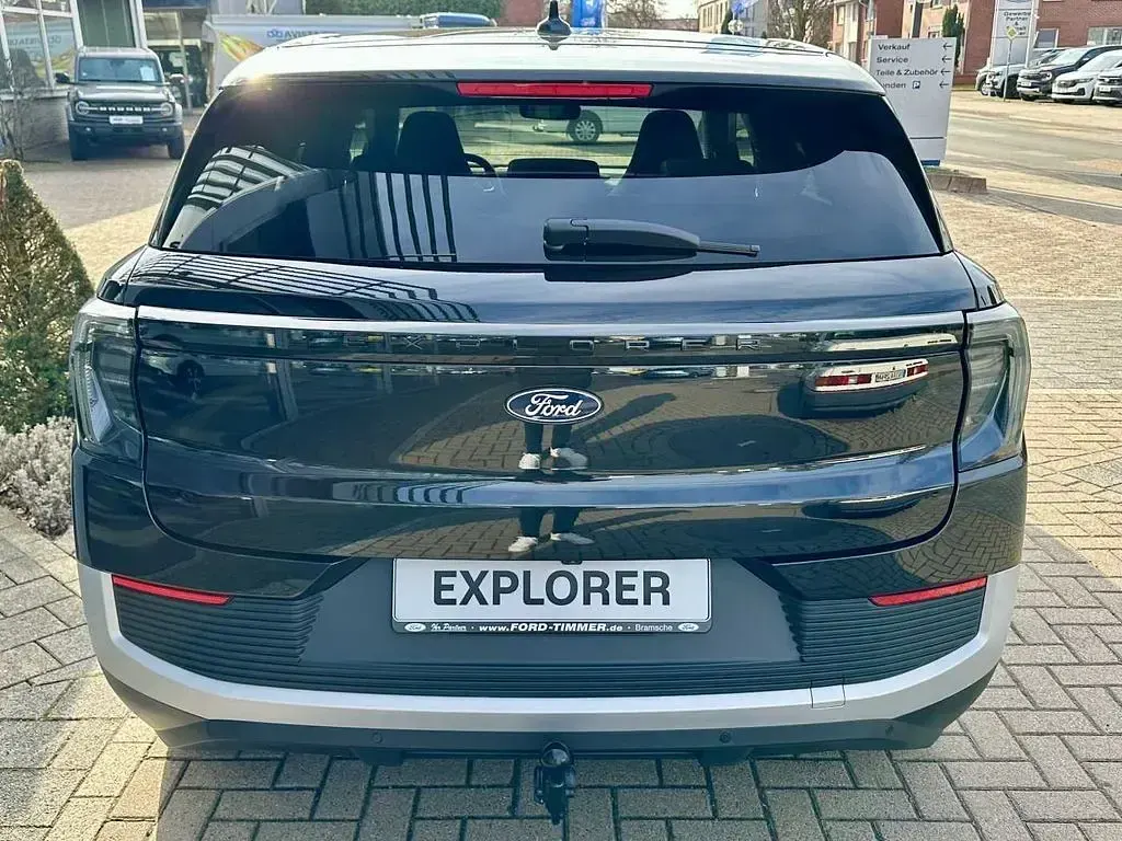 Nowe Ford Explorer Premium 210 kW (286 KM) 2026 Czarny SUV