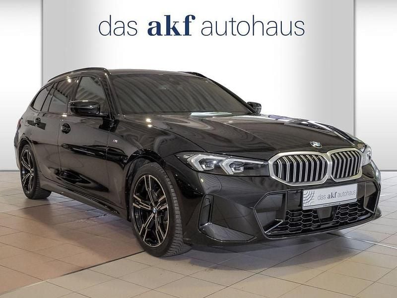 Gebraucht BMW 320 M Sport 184 PS (135 kW) 2025 Schwarz Limousine