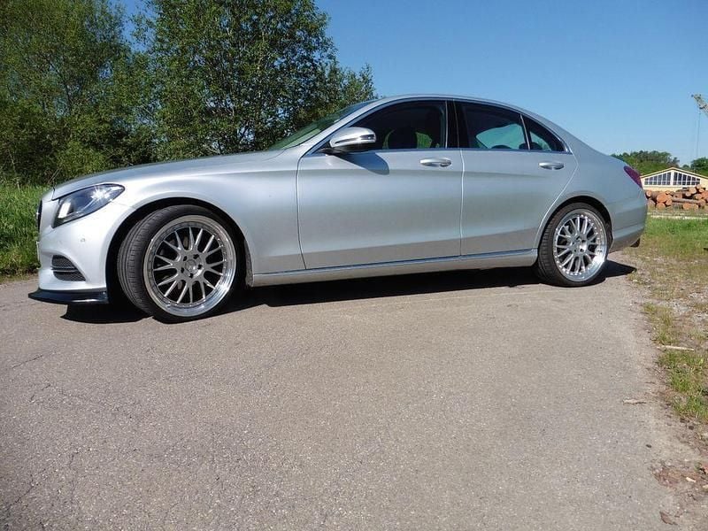 Silber Gebraucht 2016 Mercedes C180 Avantgarde Limousine | 18.000 € (Guter Preis) - Bild 1/4