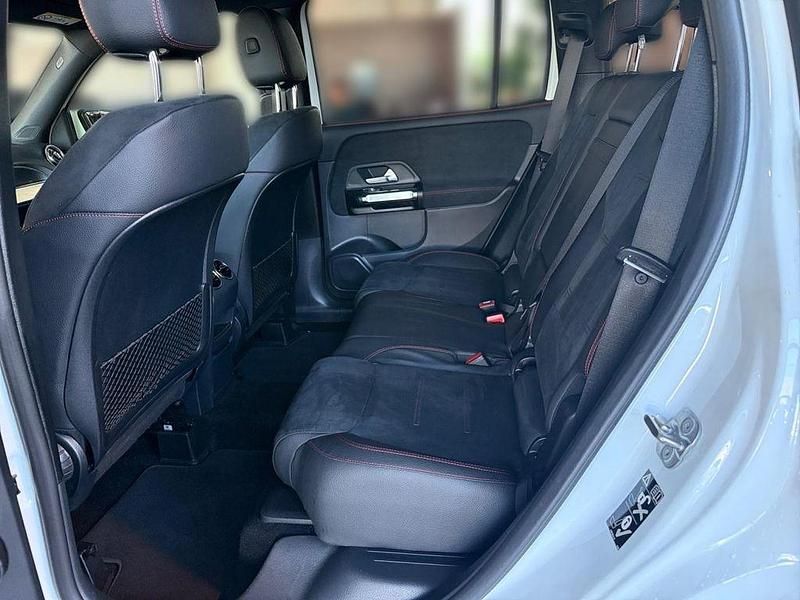 Gebraucht Mercedes GLB200 AMG 150 PS (110 kW) 2024 Weiß SUV