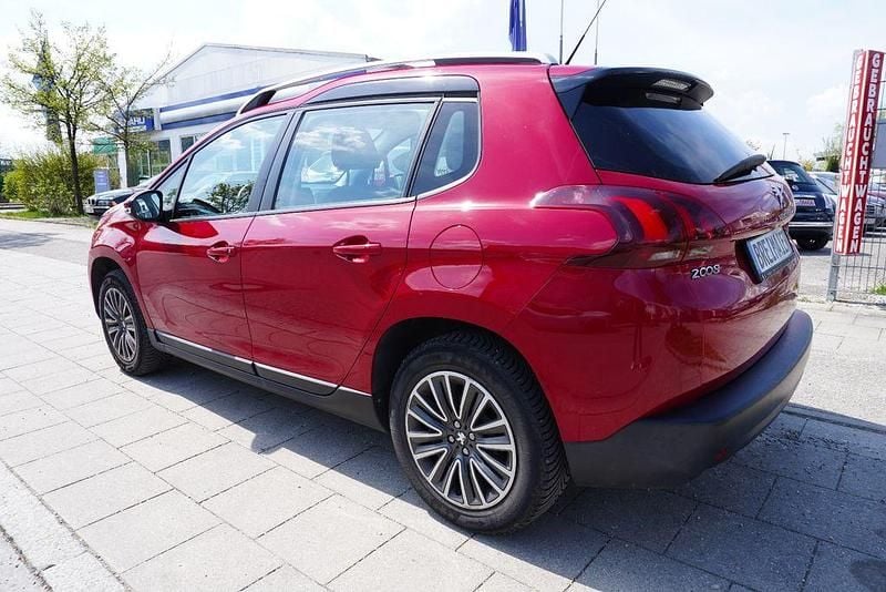 Gebraucht Peugeot 2008 Active 82 PS (60 kW) 2016 Rot SUV