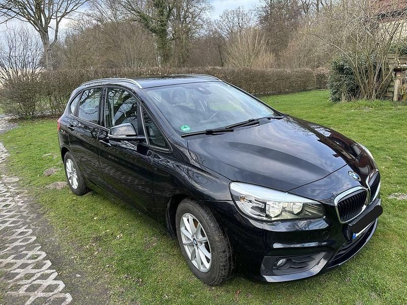 Gebraucht BMW 216 Active Tourer Advantage 116 PS (85 kW) 2015 Schwarz Van / Kleinbus