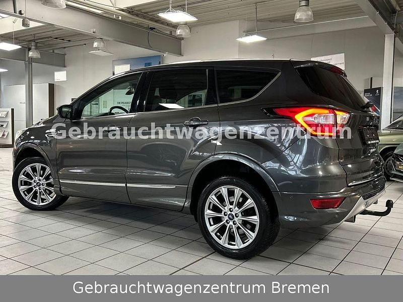 Gebraucht Ford Kuga Vignale 150 PS (110 kW) 2018 Grau SUV