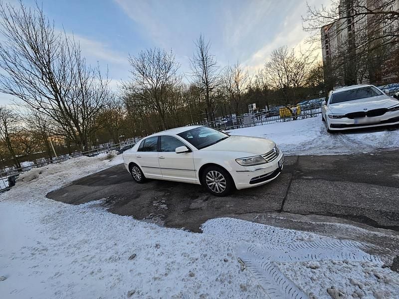 Usado VW Phaeton 239 HP (175 kW) 2011 Branco Sedan