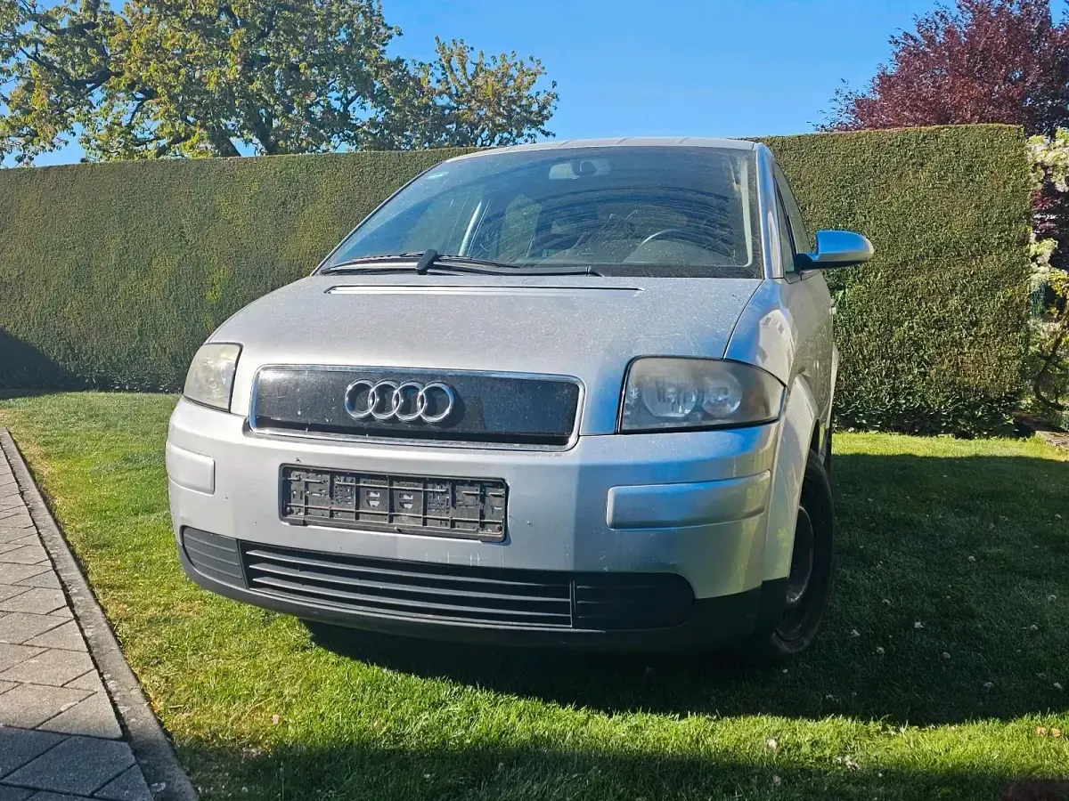 Gebraucht Audi A2 75 PS (55 kW) 2000 Silber Kleinwagen