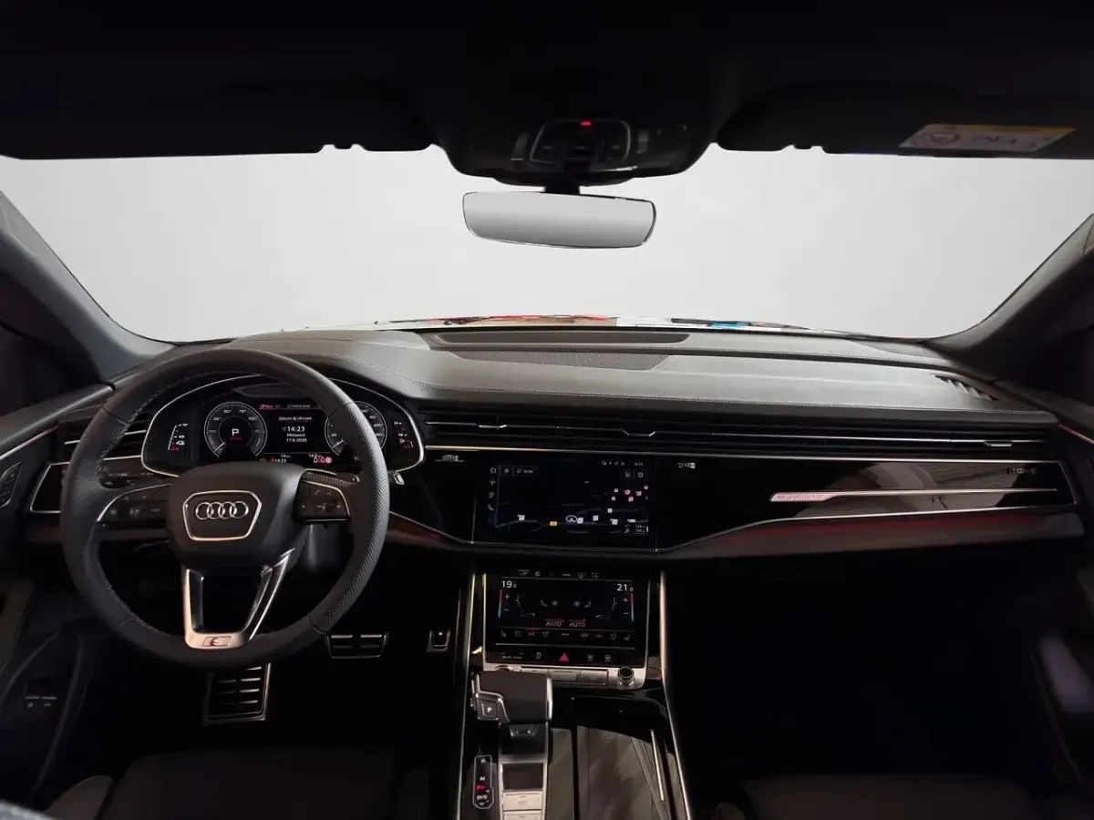 Neu Audi Q8 Ambiente 490 PS (360 kW) 2026 Mythosschwarz metallic (metallic) SUV