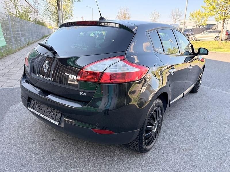 Gebraucht Renault Mégane Night&Day 131 PS (96 kW) 2010 Schwarz Limousine