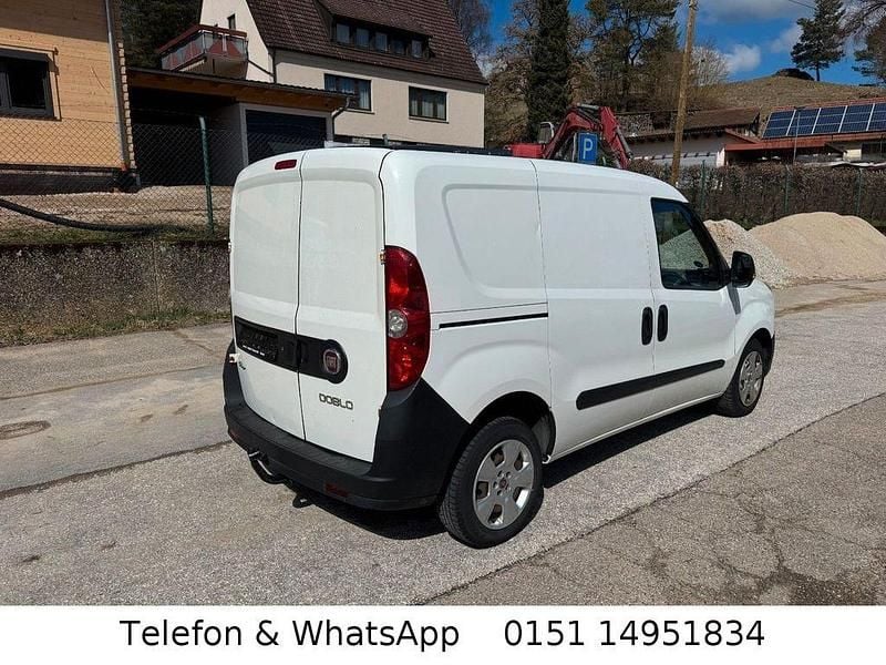 Gebraucht Fiat Doblò Basis 90 PS (66 kW) 2015 Weiß Van / Kleinbus