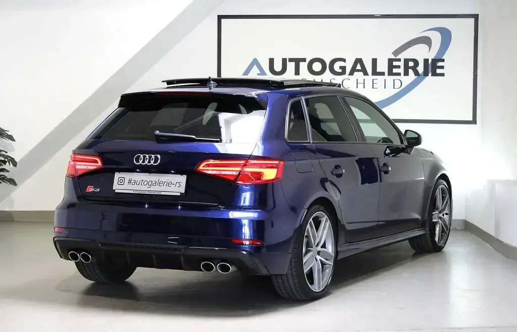 Gebraucht Audi S3 Sport 300 PS (220 kW) 2020 Blau Limousine