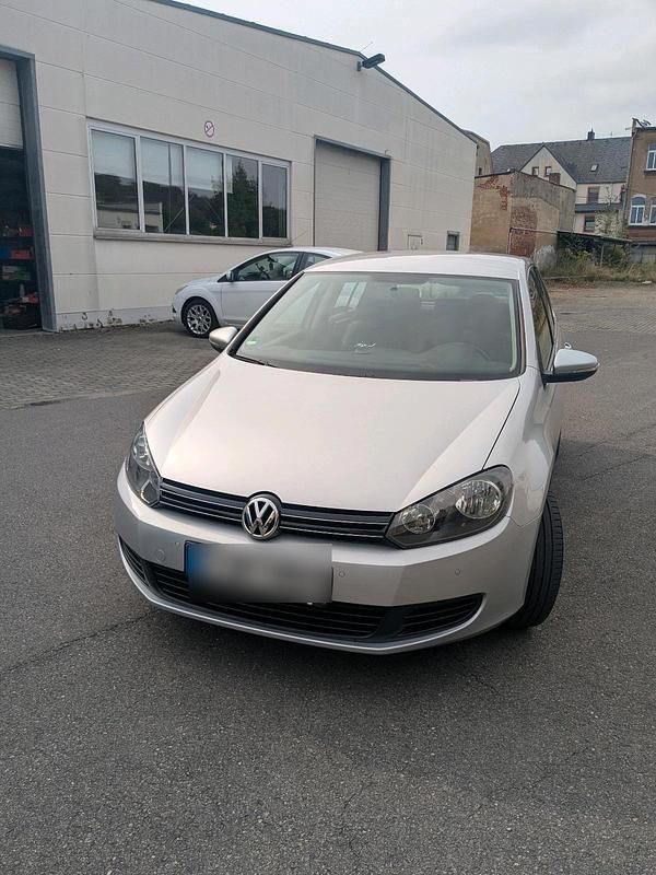 Silber Gebraucht 2009 VW Golf VI Kleinwagen | 3.600 € - Bild 1/4