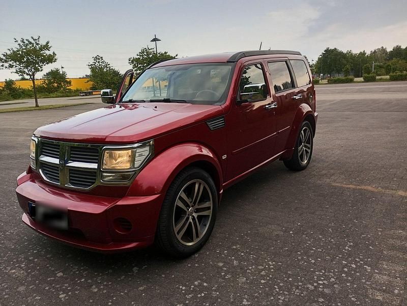 Rot Gebraucht 2008 Dodge Nitro SE SUV | 5.500 € (Guter Preis) - Bild 1/4