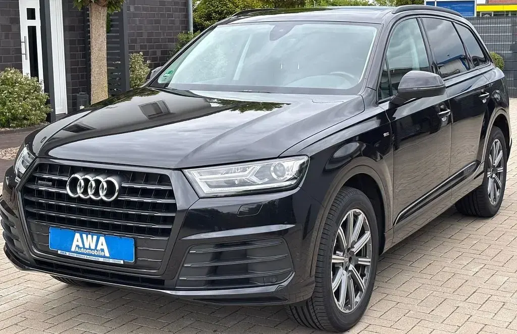 Używany Audi Q7 S-Line 218 KM (160 kW) 2017 Czarny SUV
