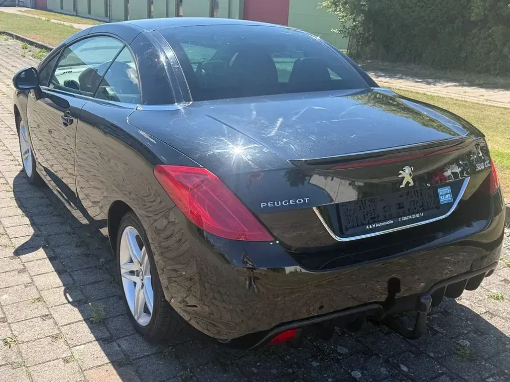 Gebraucht Peugeot 308 CC Active 120 PS (88 kW) 2011 Schwarz Cabrio