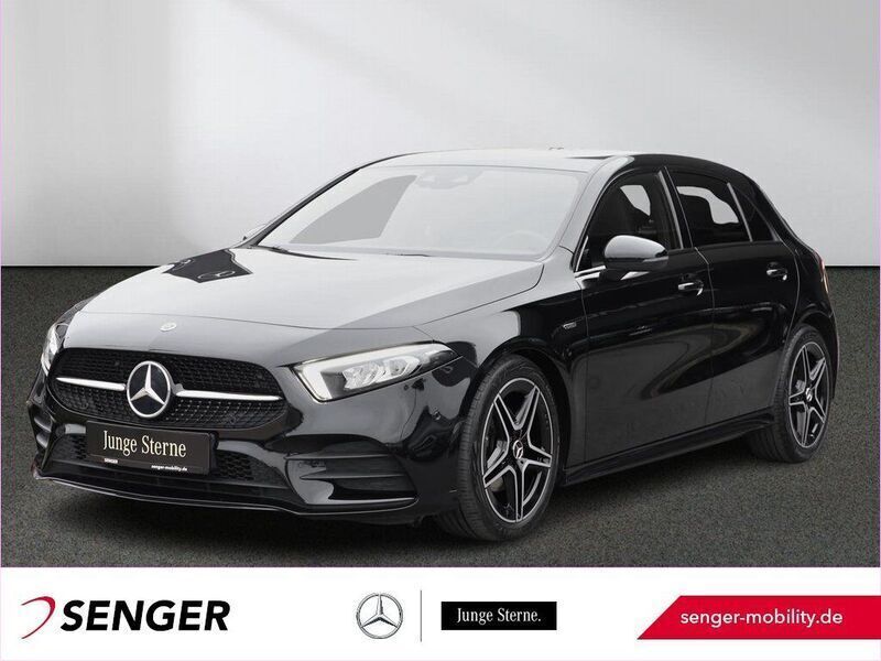 Andere farbe Gebraucht 2021 Mercedes A200 AMG Kleinwagen | 28.900 € (Fairer Preis) - Bild 1/4