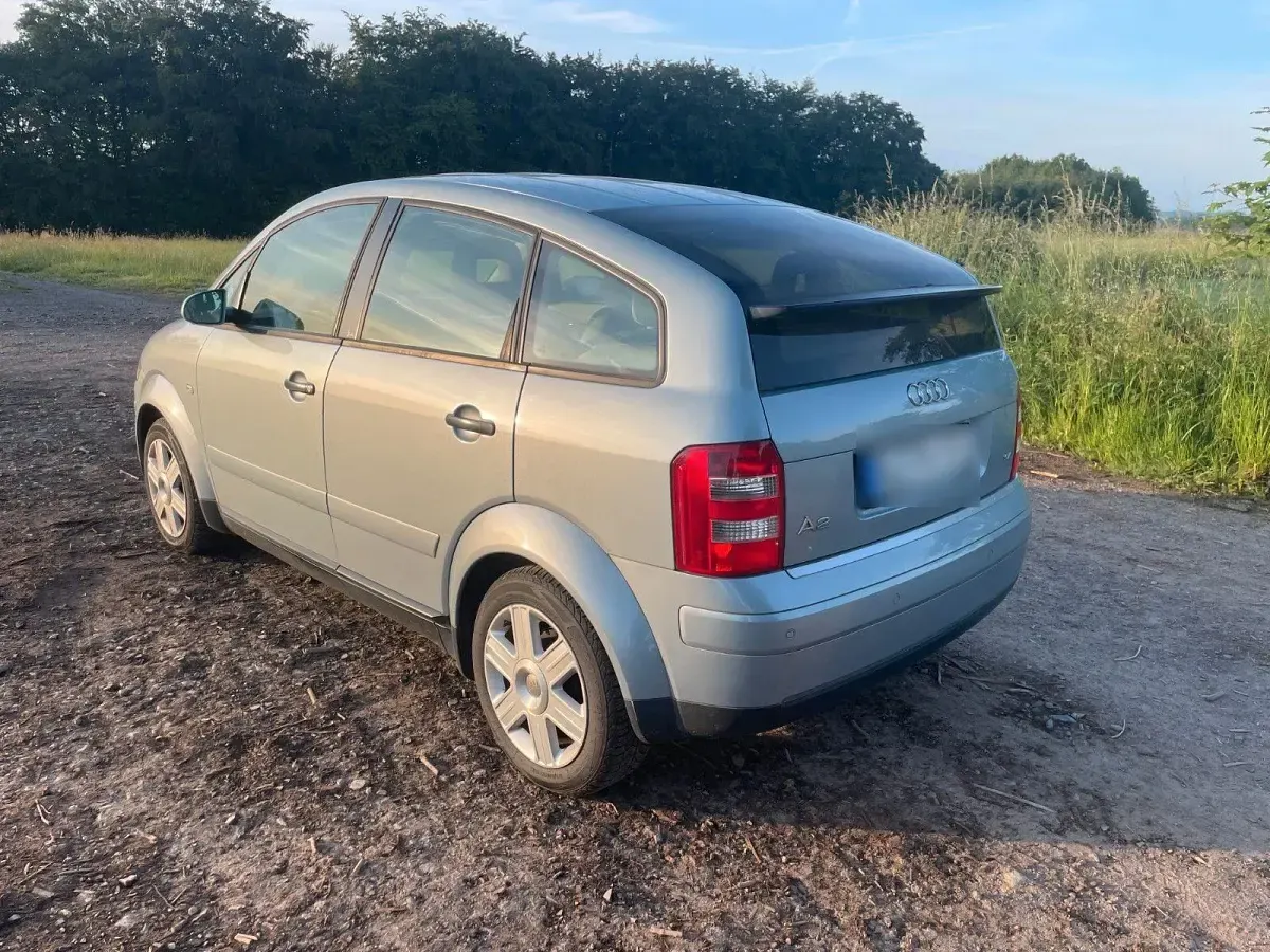 Gebraucht Audi A2 75 PS (55 kW) 2001 Blau Kleinwagen