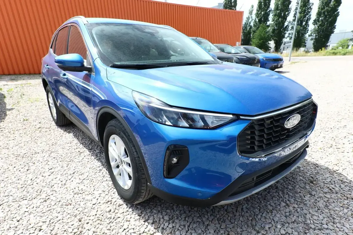 Neu Ford Kuga Titanium 186 PS (136 kW) 2026 Desert island blue metallic SUV