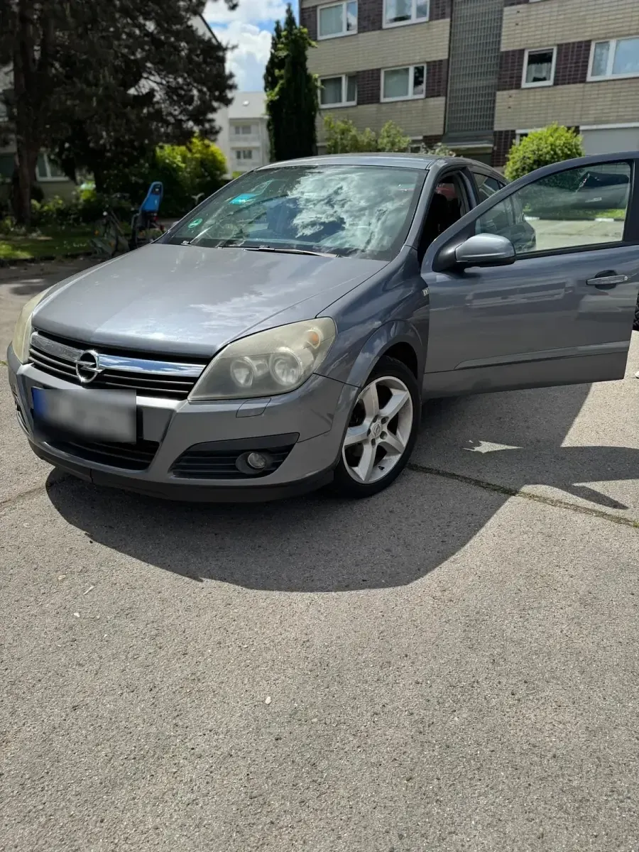 Gebraucht Opel Astra 140 PS (102 kW) 2006 Grau Kleinwagen