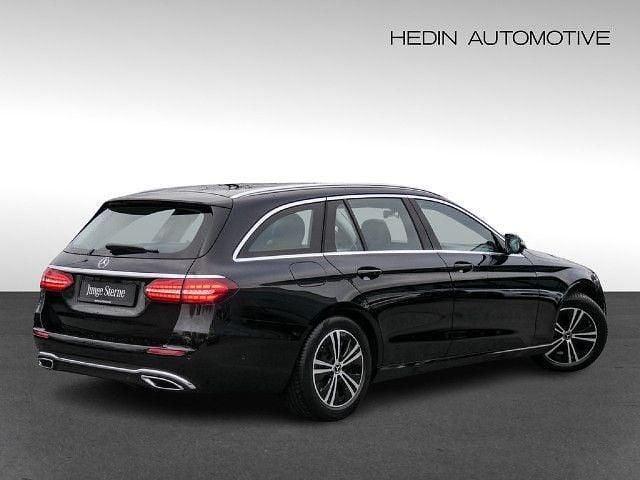 Schwarz Gebraucht 2023 Mercedes E200 Avantgarde Limousine | 37.699 € (Fairer Preis) - Bild 1/4