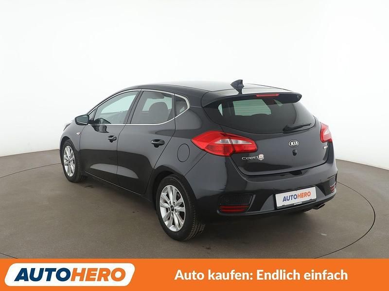 Gebraucht Kia Ceed DREAM-TEAM Edition 99 PS (72 kW) 2017 Schwarz Kleinwagen