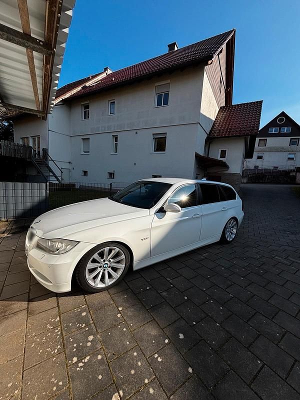 Gebraucht BMW 335 Performance 286 PS (210 kW) 2007 Weiß Kombi