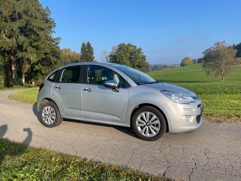 Silber Gebraucht 2014 Citroën C3 PureTech Kleinwagen | 4.500 € (Fairer Preis) - Bild 1/4