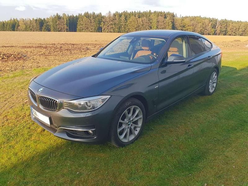 Gebraucht BMW 330 Luxury Line 258 PS (189 kW) 2015 Grau Limousine