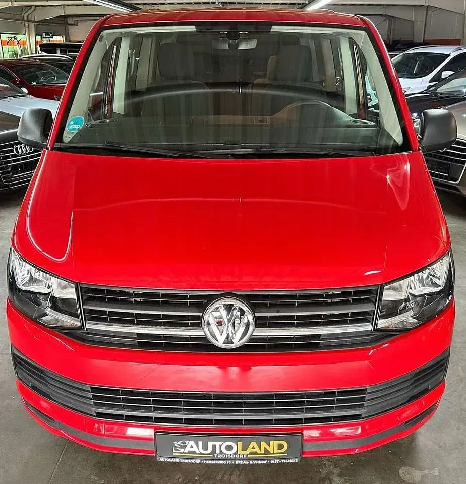 Gebraucht VW Multivan Trendline 150 PS (110 kW) 2017 Kirschrot Van / Kleinbus