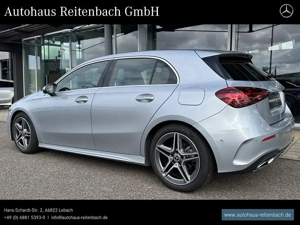 Gebraucht Mercedes A180 AMG 136 PS (100 kW) 2025 Silber Limousine