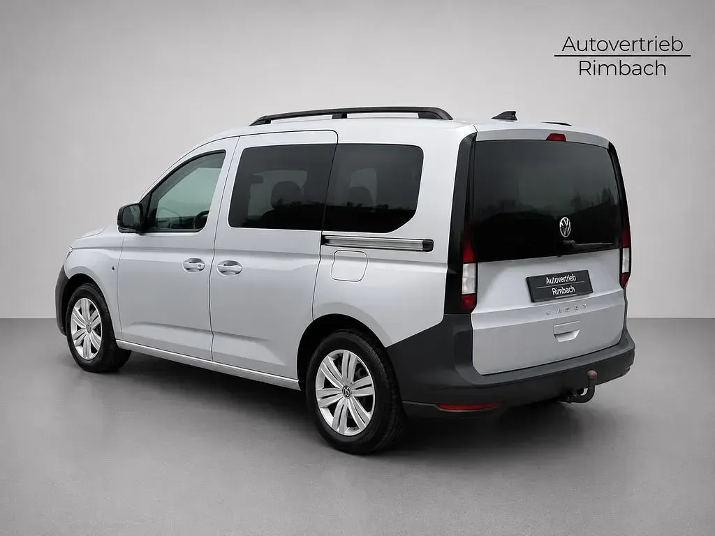 Gebraucht VW Caddy Basis 102 PS (75 kW) 2022 Silber Van / Kleinbus