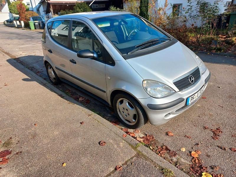 Silber Gebraucht 2003 Mercedes A140 Classic Van / Kleinbus | 750 € (Superpreis) - Bild 1/4