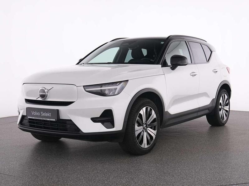Gebraucht Volvo XC40 Plus 169 kW (231 PS) 2023 Weiß crystal white / metallic SUV