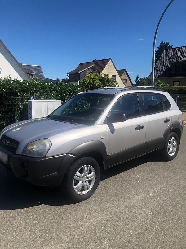 Gebraucht Hyundai Tucson 104 PS (76 kW) 2006 Silber SUV