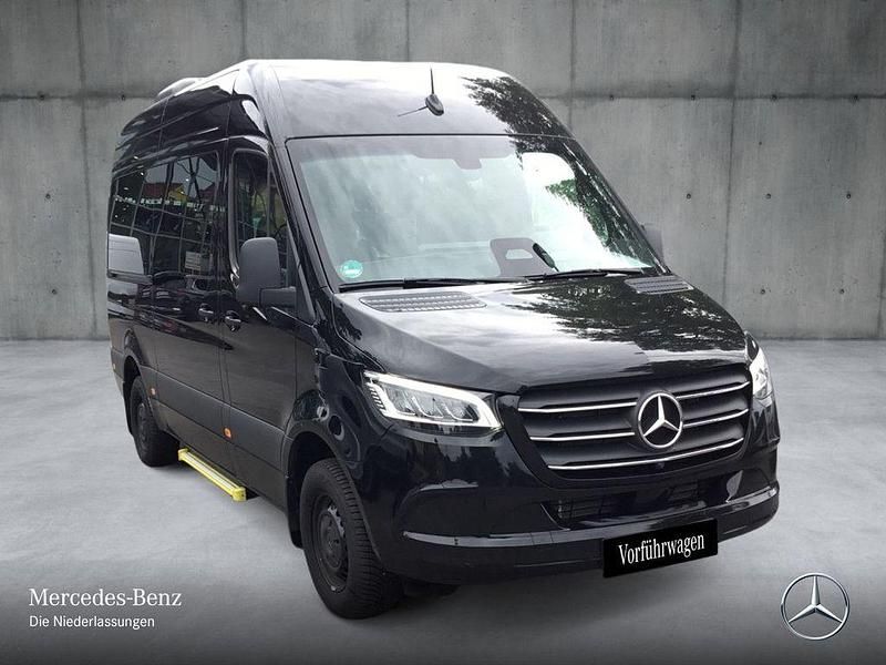 Gebraucht Mercedes Sprinter 190 PS (139 kW) 2025 Schwarz Van