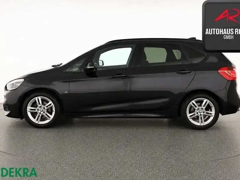 Gebraucht BMW 220 Active Tourer M Sport 190 PS (139 kW) 2020 Schwarz Van / Kleinbus